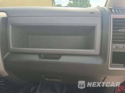2016 Ram 3500 Tradesman Crew Cab Long Bed - zdjęcie 16 z 29 - miniatura