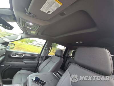2023 Chevrolet Silverado 1500 LTZ Crew Cab Short Bed 1LZ - zdjęcie 8 z 21 - miniatura