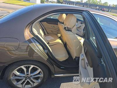 2018 Mercedes-Benz C 300 Sedan - zdjęcie 13 z 24 - miniatura