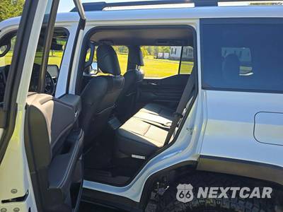 2024 Toyota Land Cruiser - zdjęcie 10 z 21 - miniatura