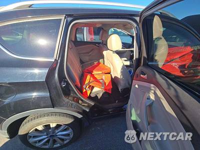 2017 Ford Escape Titanium - zdjęcie 16 z 21 - miniatura