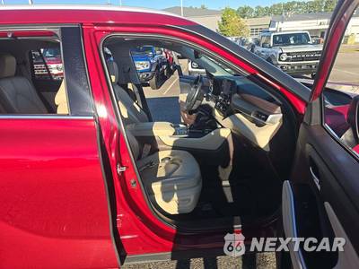 2022 Toyota Highlander XLE - zdjęcie 16 z 22 - miniatura