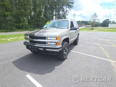 1999 Chevrolet Tahoe - zdjęcie 1 z 22 - miniatura