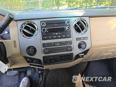 2016 Ford Super Duty F-250 XLT Crew Cab Medium Bed - zdjęcie 7 z 33 - miniatura