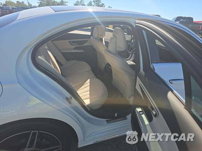 2025 Mercedes-Benz E 350 Sedan - zdjęcie 13 z 20 - miniatura