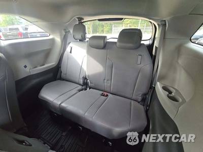 2022 Toyota Sienna XLE 8-Passenger 120.5" WB - zdjęcie 11 z 23 - miniatura