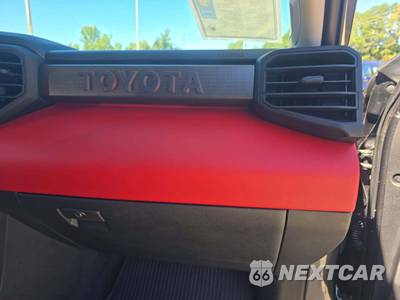 2023 Toyota Tundra Hybrid TRD Pro Crew Cab Short Bed - zdjęcie 16 z 21 - miniatura