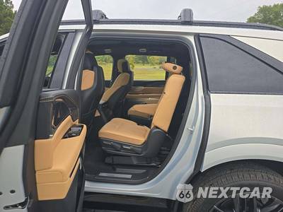2025 Cadillac Escalade IQ Sport 2 1SG - zdjęcie 10 z 20 - miniatura