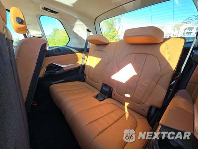 2021 BMW X7 Sports Activity Vehicle xDrive40i - zdjęcie 14 z 23 - miniatura