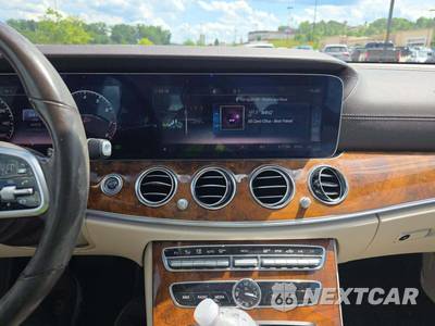 2019 Mercedes-Benz E 450 4MATIC Sedan - zdjęcie 7 z 19 - miniatura