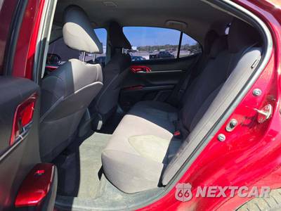 2020 Toyota Camry LE - zdjęcie 13 z 29 - miniatura