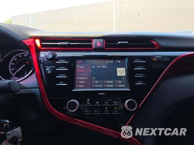 2020 Toyota Camry LE - zdjęcie 10 z 29 - miniatura