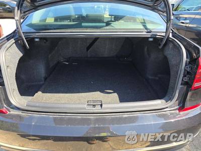2017 Volkswagen Passat 1.8T SE w/Technology - zdjęcie 14 z 21 - miniatura