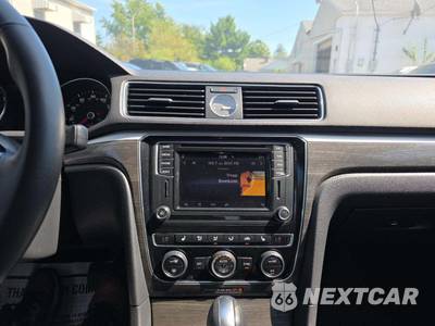 2017 Volkswagen Passat 1.8T SE w/Technology - zdjęcie 10 z 21 - miniatura
