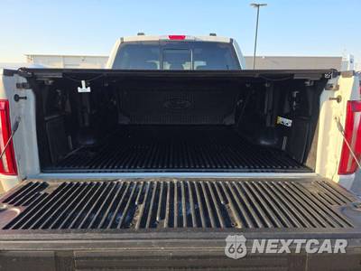 2024 Ford F-150 Hybrid Lariat Crew Cab Short Bed - zdjęcie 11 z 19 - miniatura