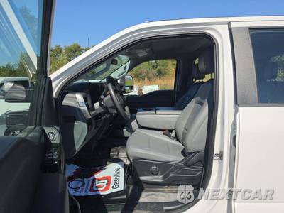 2025 Ford Super Duty F-550 Cab Chassis XL Crew Cab DRW - zdjęcie 3 z 17 - miniatura