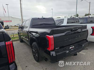 2026 Toyota Tundra i-FORCE MAX Platinum Crew Cab Short Bed - zdjęcie 2 z 22 - miniatura