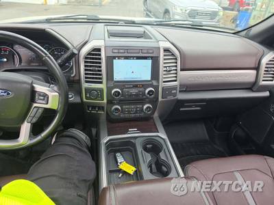 2017 Ford Super Duty F-350 Platinum Crew Cab Medium Bed - zdjęcie 10 z 24 - miniatura
