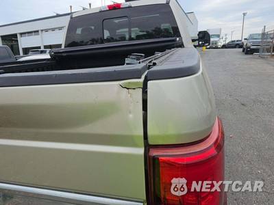 2017 Ford Super Duty F-350 Platinum Crew Cab Medium Bed - zdjęcie 21 z 24 - miniatura