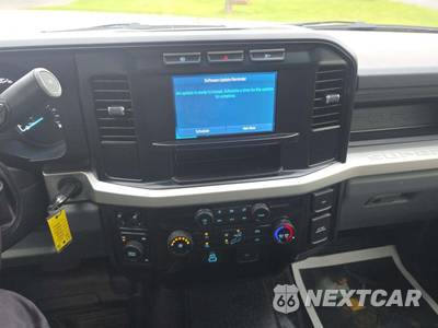 2024 Ford Super Duty F-250 XL Crew Cab Medium Bed - zdjęcie 7 z 20 - miniatura