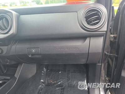 2020 Toyota Tacoma Crew Cab Long Bed - zdjęcie 16 z 19 - miniatura