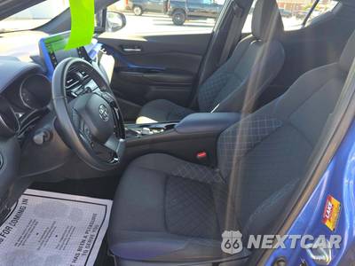 2020 Toyota C-HR XLE - zdjęcie 3 z 23 - miniatura