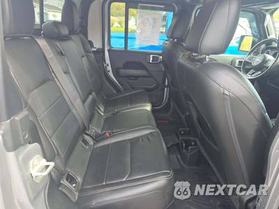 2020 Jeep Gladiator Overland Crew Cab Medium Bed - zdjęcie 13 z 19 - miniatura