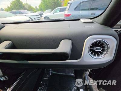 2025 Mercedes-Benz G 550 4MATIC - zdjęcie 19 z 24 - miniatura