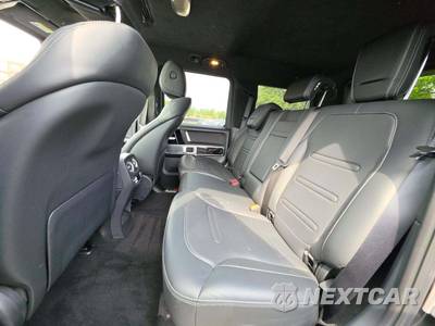 2025 Mercedes-Benz G 550 4MATIC - zdjęcie 13 z 24 - miniatura