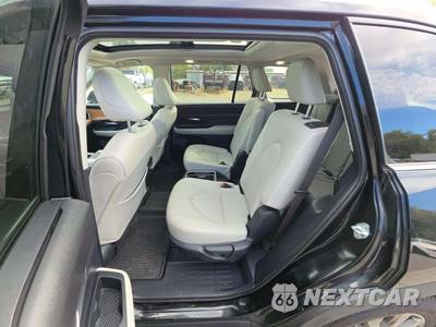 2024 Toyota Grand Highlander Hybrid Limited - zdjęcie 10 z 20 - miniatura