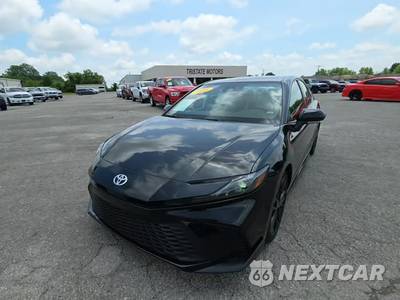 2025 Toyota Camry SE - zdjęcie 1 z 20 - miniatura