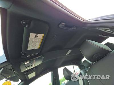 2025 Toyota Camry SE - zdjęcie 8 z 20 - miniatura