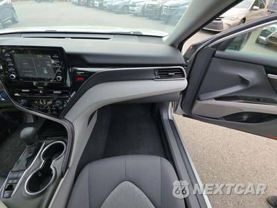 2021 Toyota Camry Hybrid LE - zdjęcie 16 z 23 - miniatura