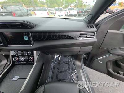 2023 GMC Yukon Denali 5SA - zdjęcie 17 z 20 - miniatura