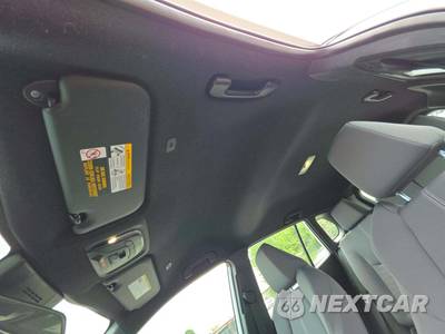 2024 Toyota Corolla Cross Hybrid S - zdjęcie 8 z 18 - miniatura