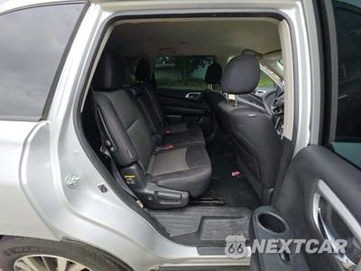 2018 Nissan Pathfinder SV - zdjęcie 14 z 23 - miniatura
