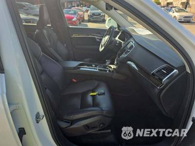 2019 Volvo XC90 T6 Momentum - zdjęcie 19 z 29 - miniatura