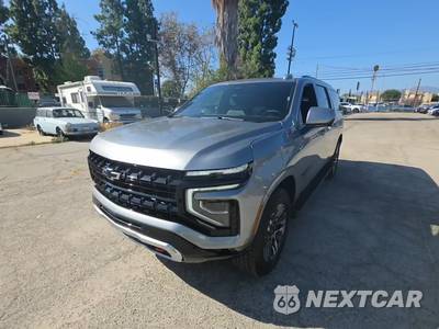 2025 Chevrolet Suburban Z71 2Z7 - zdjęcie 1 z 22 - miniatura