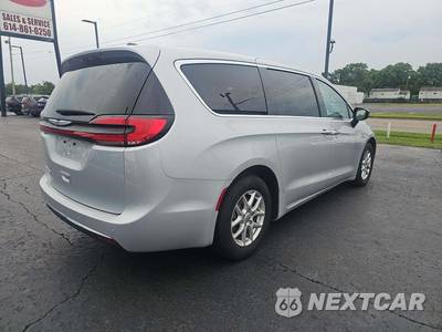 2024 Chrysler Pacifica Touring L 121.6" WB - zdjęcie 3 z 20 - miniatura