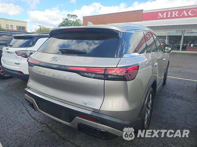2023 INFINITI LUXE - zdjęcie 3 z 20 - miniatura