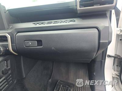 2024 Toyota Tacoma SR Crew Cab Medium Bed - zdjęcie 19 z 21 - miniatura