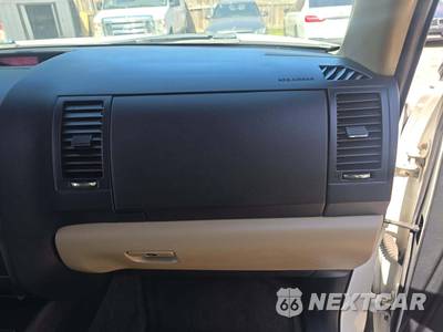 2013 Toyota Sequoia Platinum - zdjęcie 16 z 34 - miniatura
