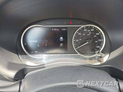 2019 Nissan Kicks SR - zdjęcie 6 z 22 - miniatura