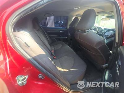 2020 Toyota Camry LE - zdjęcie 13 z 25 - miniatura