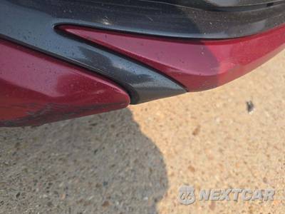 2020 Toyota Camry LE - zdjęcie 19 z 25 - miniatura