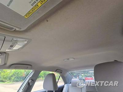 2012 Toyota Camry LE - zdjęcie 8 z 29 - miniatura