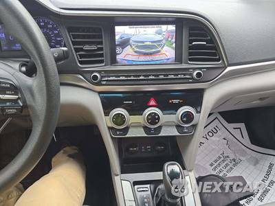 2019 Hyundai Elantra SEL Sedan - zdjęcie 10 z 28 - miniatura