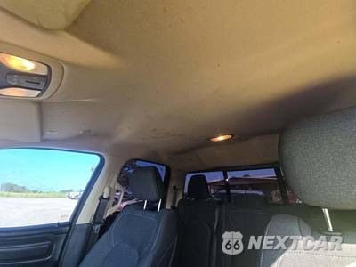 2019 Ram 1500 Tradesman Extended Cab Medium Bed - zdjęcie 8 z 27 - miniatura
