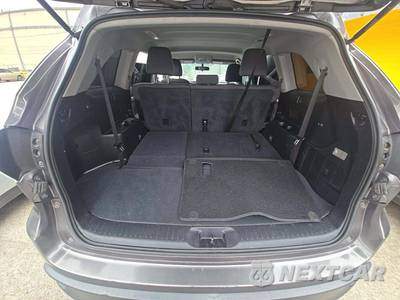2015 Toyota Highlander LE - zdjęcie 14 z 27 - miniatura
