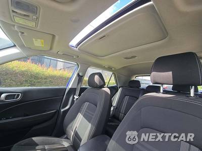 2023 Hyundai Venue SEL - zdjęcie 9 z 20 - miniatura